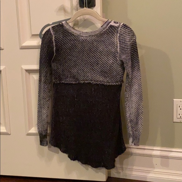 Free People Black & Gray Sweater - Picture 2 of 3